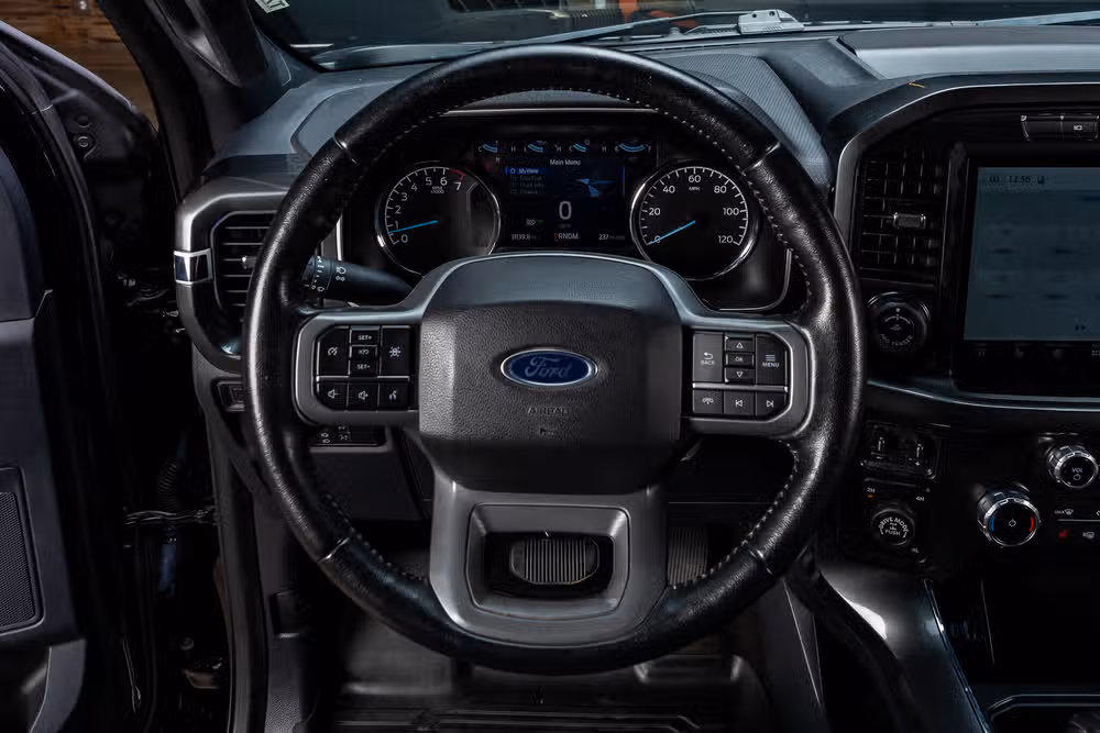 2022 Ford F-150 XLT SuperCrew Image 18