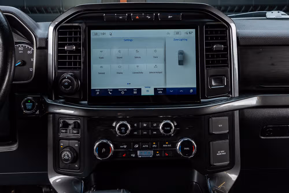 2022 Ford F-150 XLT SuperCrew Image 24