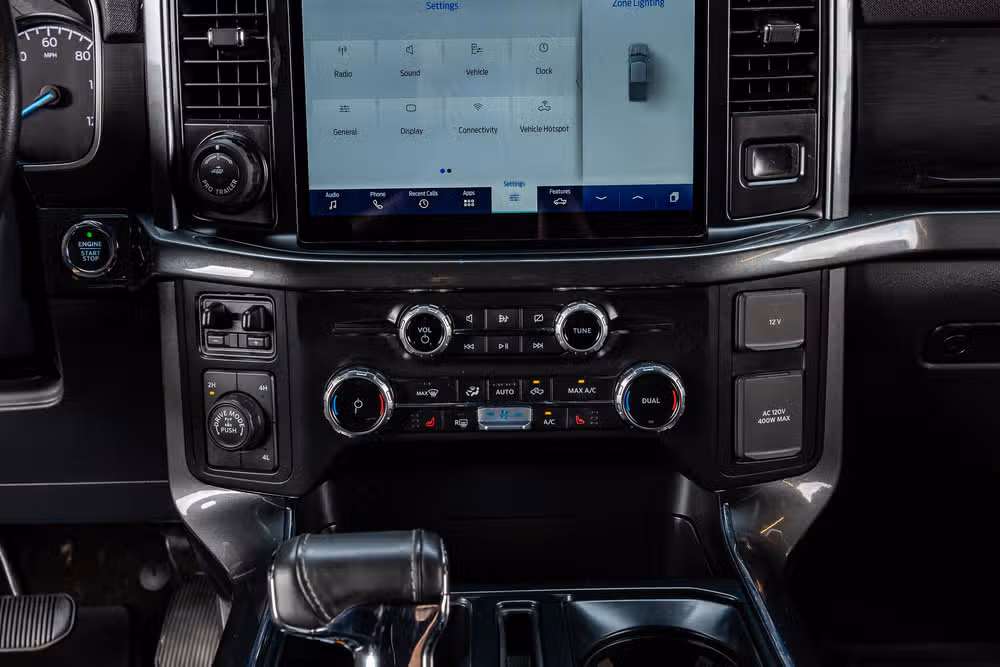 2022 Ford F-150 XLT SuperCrew Image 27