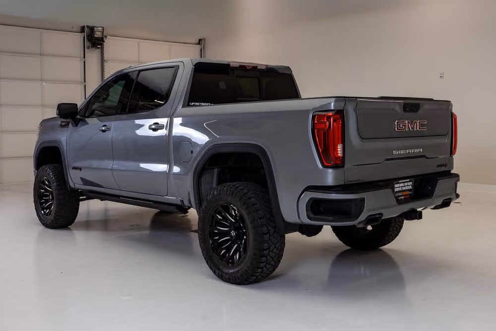 2020 GMC Sierra 1500 AT4 Crew Cab Image 6