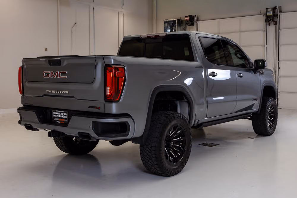 2020 GMC Sierra 1500 AT4 Crew Cab Image 9