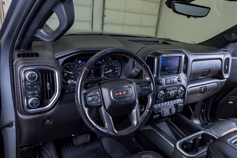 2020 GMC Sierra 1500 AT4 Crew Cab Image 12