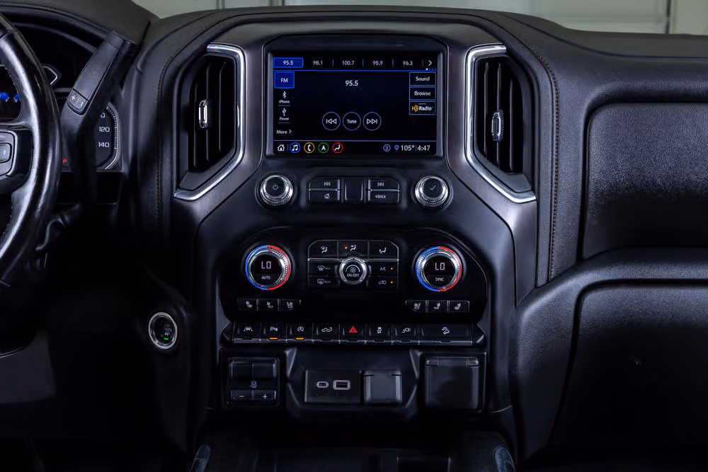 2020 GMC Sierra 1500 AT4 Crew Cab Image 19