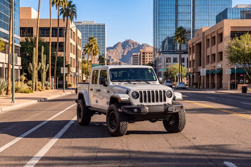 2025 Jeep Gladiator NightHawk Crew Cab Image 35