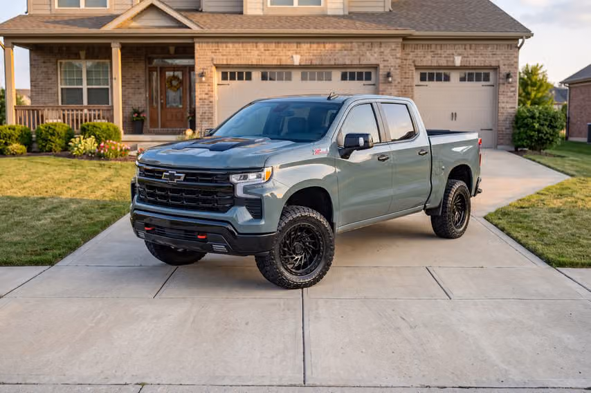 2025 Chevrolet Silverado 1500 LT Trail Boss Crew Cab Image 42