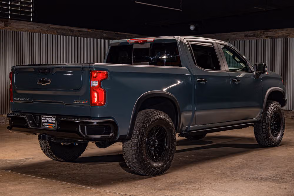 2025 Chevrolet Silverado 1500 ZR2 Crew Cab Image 9