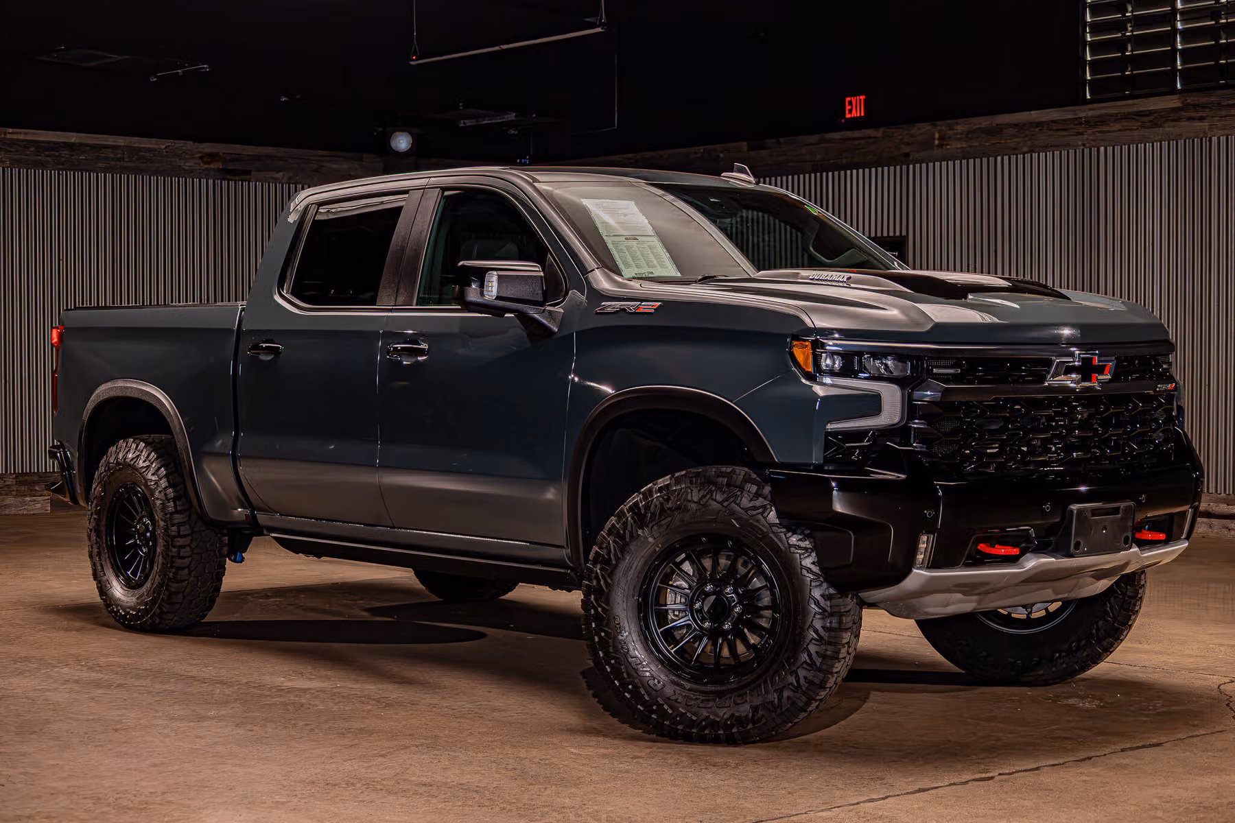 2025 Chevrolet Silverado 1500 ZR2 Crew Cab Image 1