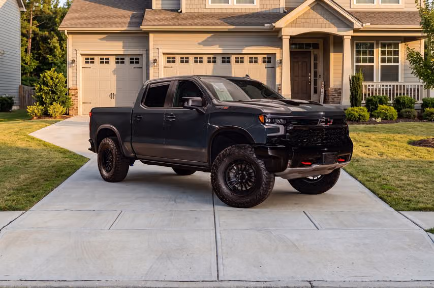 2025 Chevrolet Silverado 1500 ZR2 Crew Cab Image 32