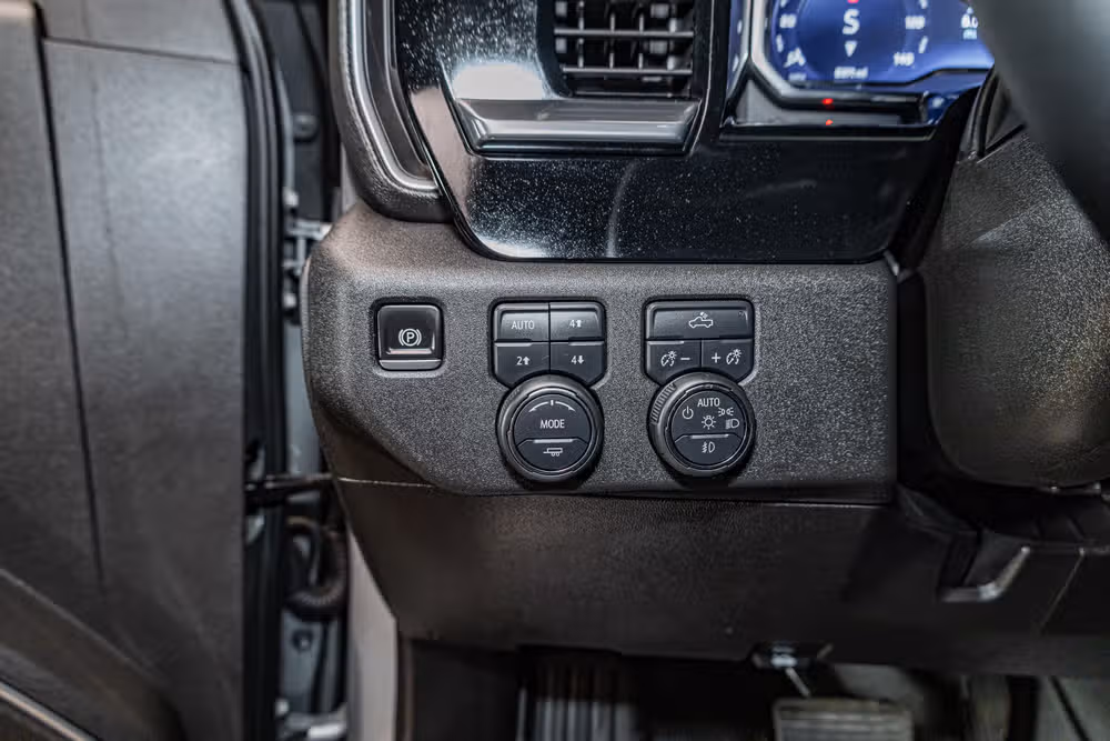 2025 Chevrolet Silverado 1500 RST Crew Cab Image 23
