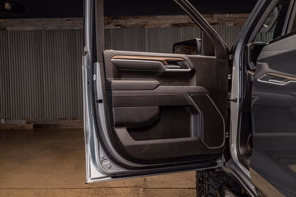 2025 Chevrolet Silverado 1500 RST Crew Cab Image 32