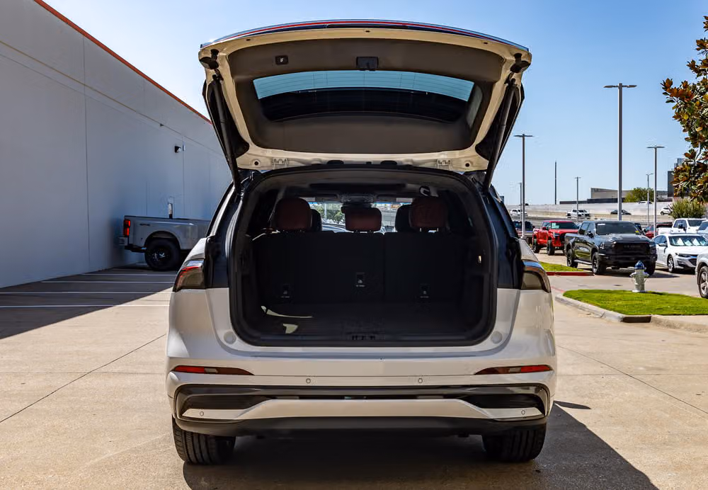 2024 Lincoln Nautilus Hybrid Black Label Image 8