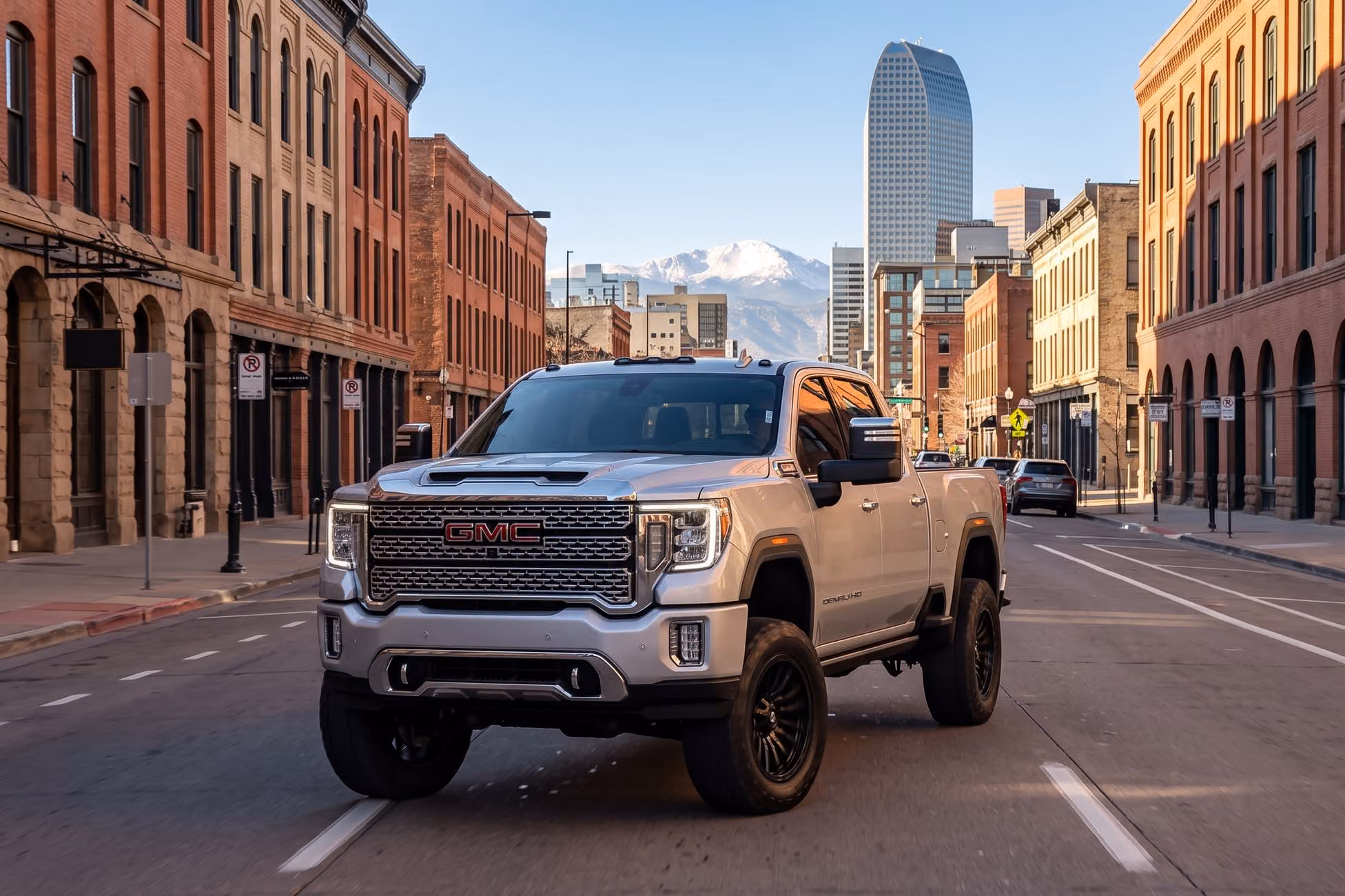 2023 GMC Sierra 2500HD Denali Crew Cab Image 44