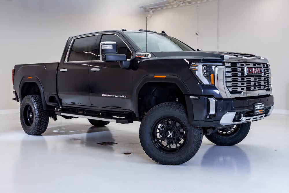 2024 GMC Sierra 2500HD Denali Crew Cab Image 1