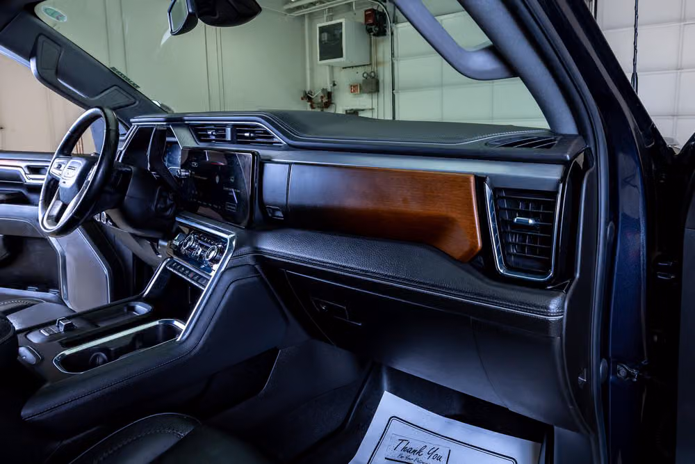 2024 GMC Sierra 2500HD Denali Crew Cab Image 18