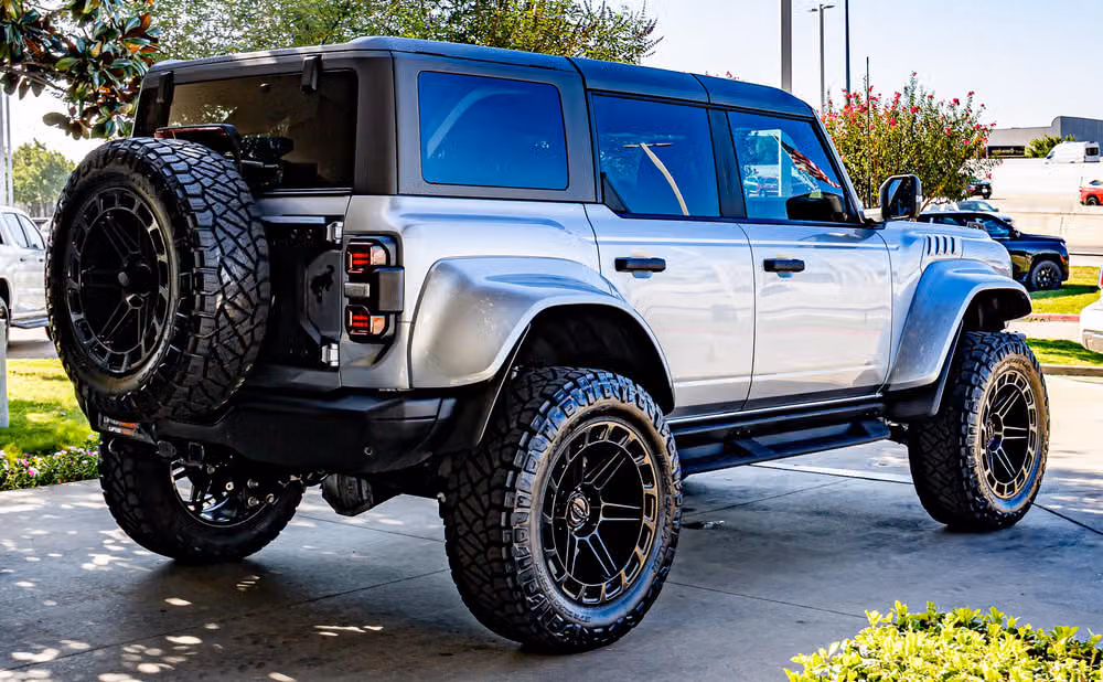 2024 Ford Bronco Raptor Image 9