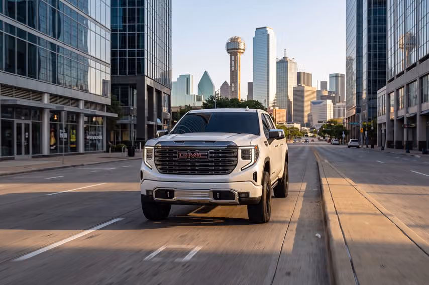 2024 GMC Sierra 1500 Denali Ultimate Crew Cab Image 44