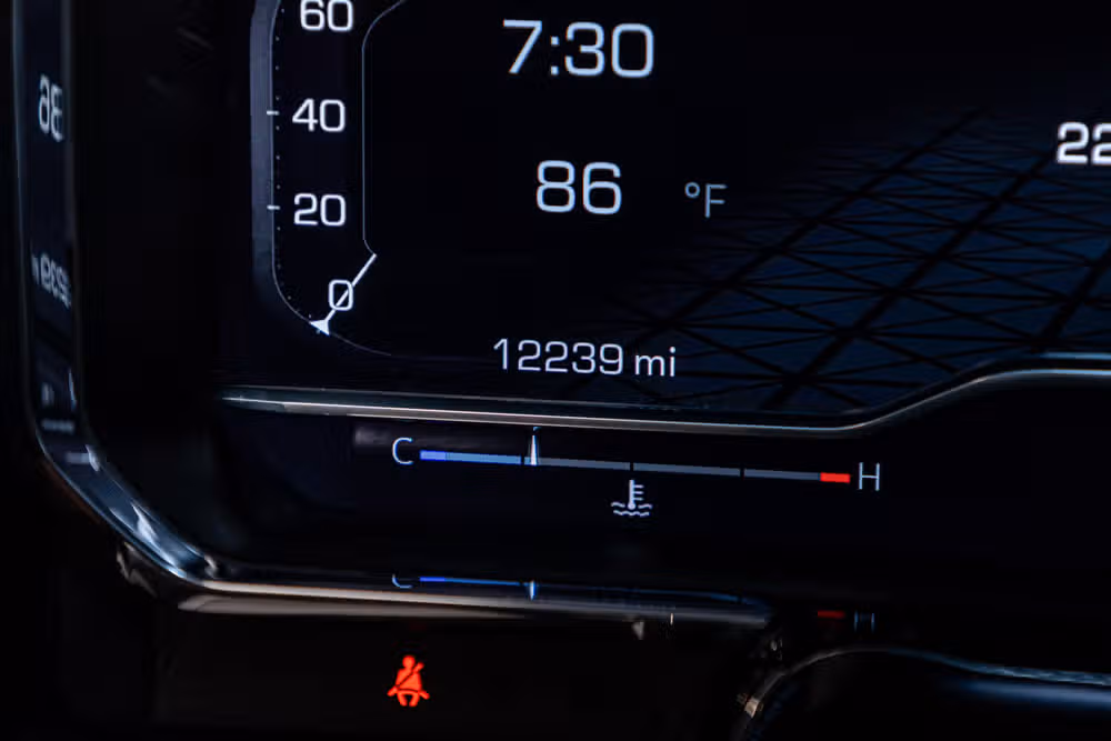 2025 GMC Sierra 1500 SLT Crew Cab Image 22