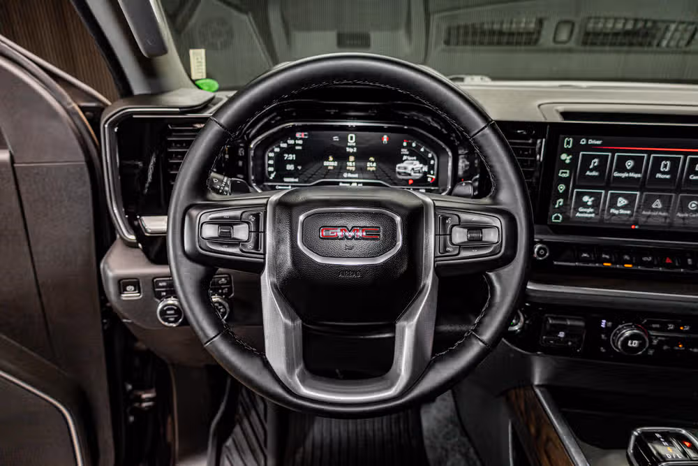 2025 GMC Sierra 1500 SLT Crew Cab Image 19