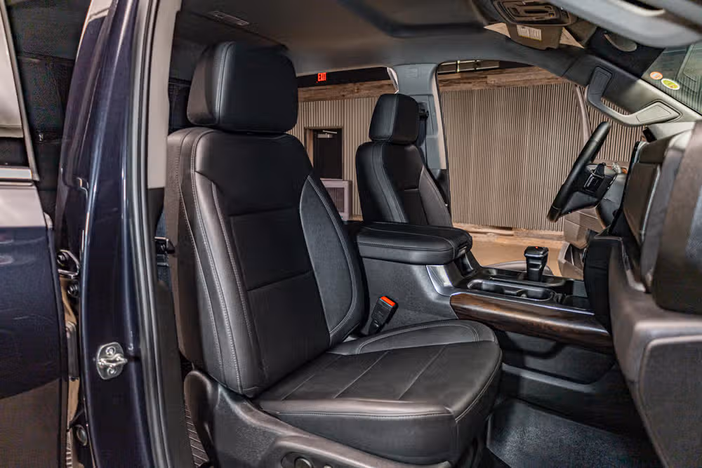 2025 GMC Sierra 1500 SLT Crew Cab Image 31