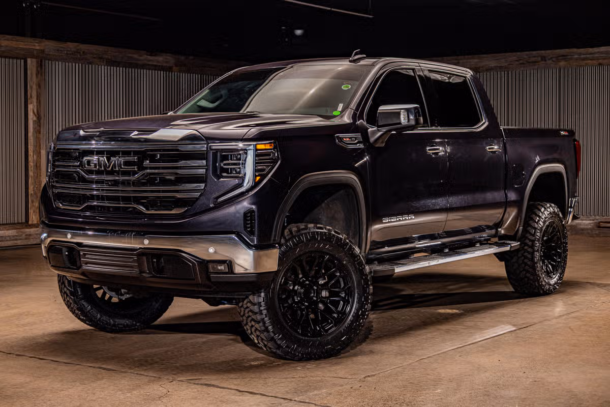 2025 GMC Sierra 1500 SLT Crew Cab