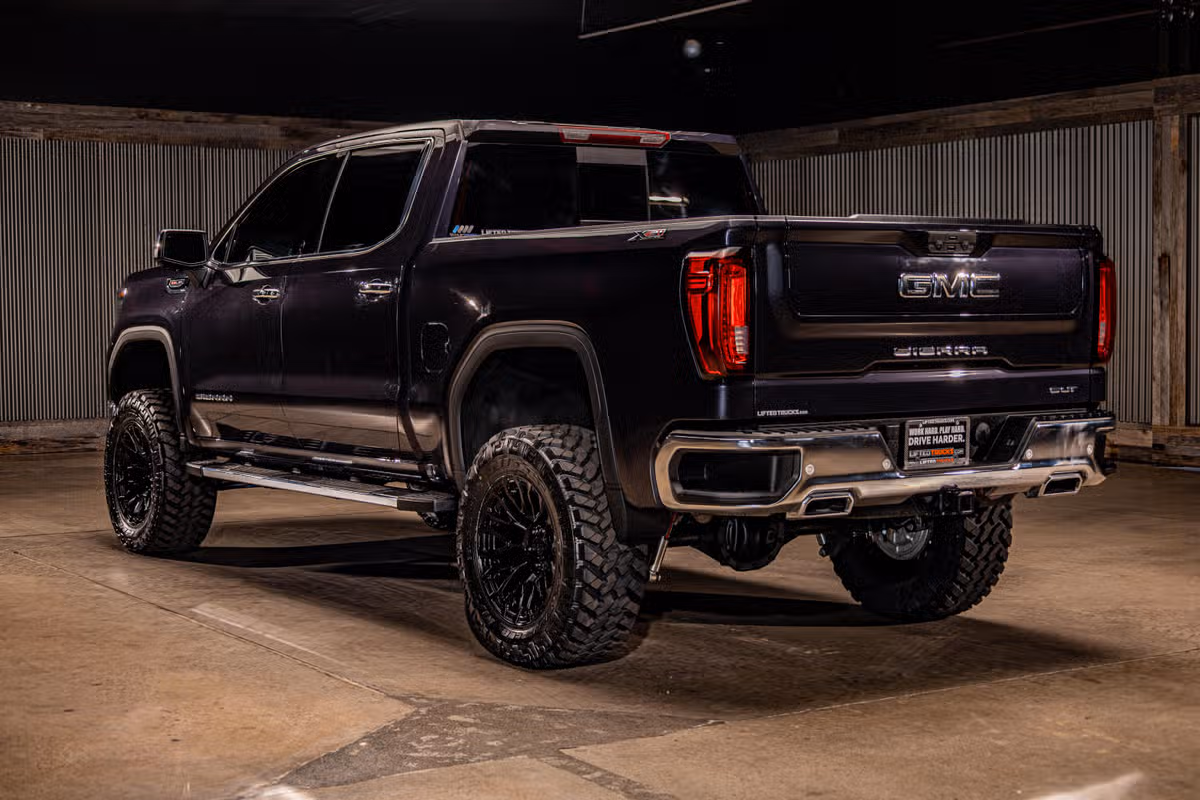 2025 GMC Sierra 1500 SLT Crew Cab
