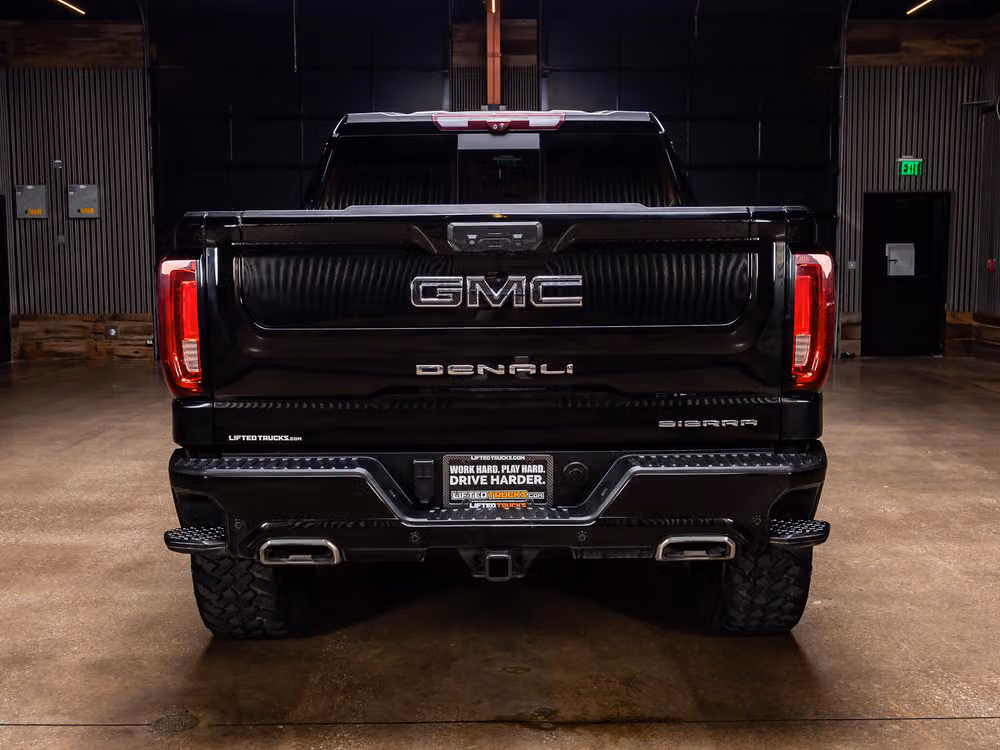 2023 GMC Sierra 1500 Denali Ultimate Crew Cab Image 8