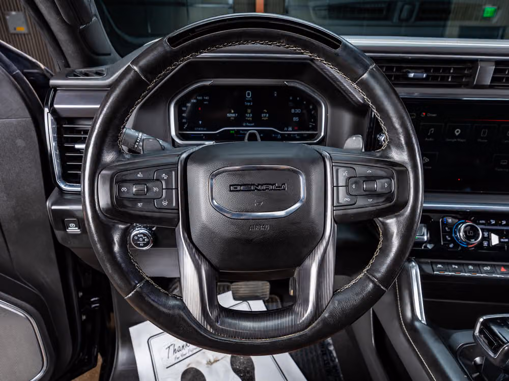 2023 GMC Sierra 1500 Denali Ultimate Crew Cab Image 16