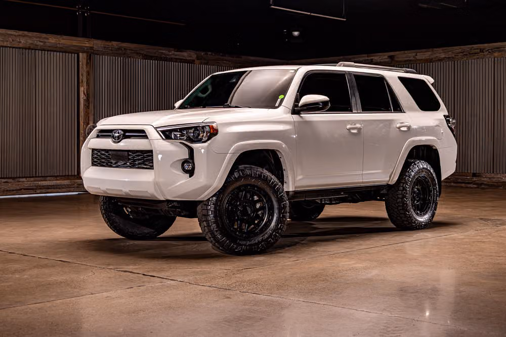 2023 Toyota 4Runner SR5 Image 6