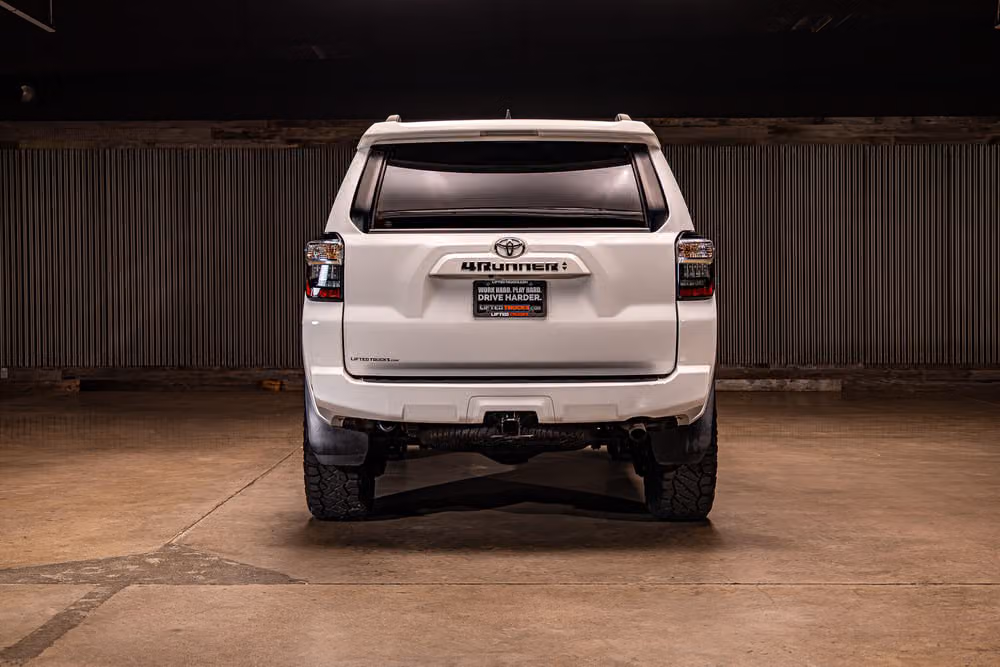 2023 Toyota 4Runner SR5 Image 9