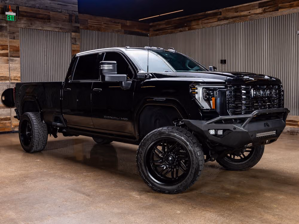 2024 GMC Sierra 3500HD Denali Ultimate Crew Cab Image 1