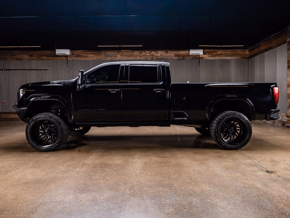 2024 GMC Sierra 3500HD Denali Ultimate Crew Cab Image 6