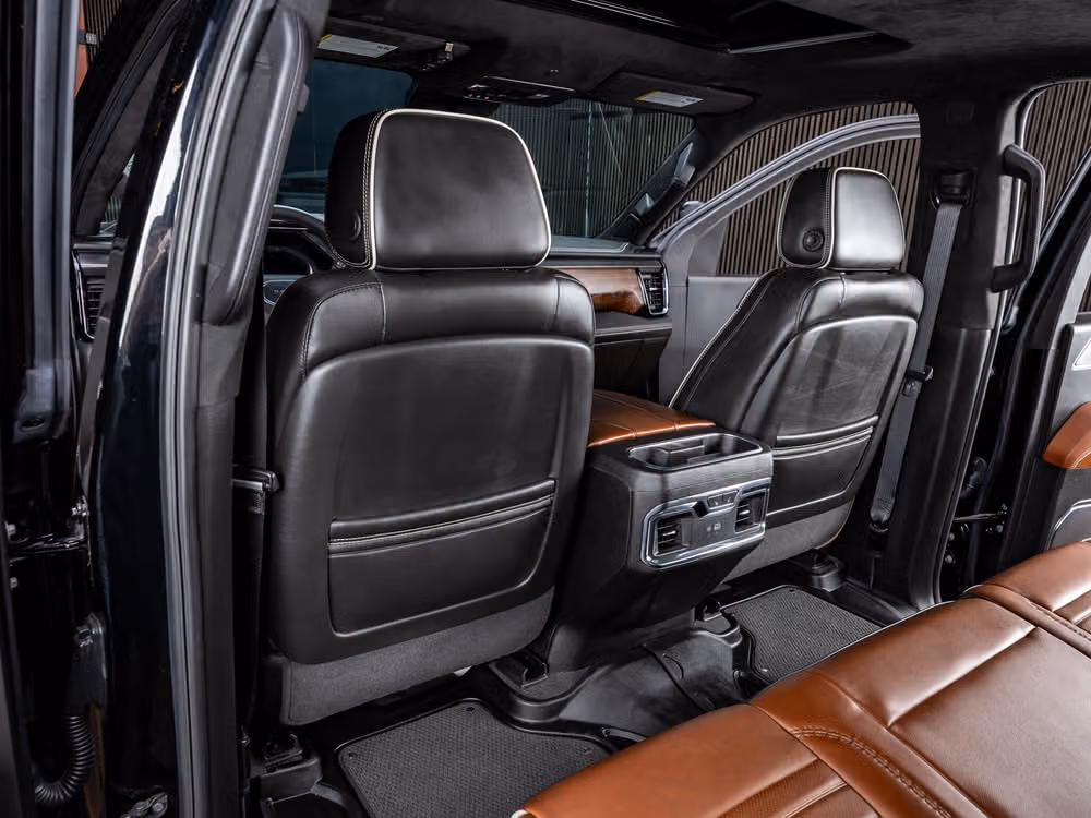 2024 GMC Sierra 3500HD Denali Ultimate Crew Cab Image 32