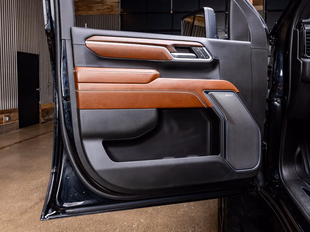 2024 GMC Sierra 3500HD Denali Ultimate Crew Cab Image 34