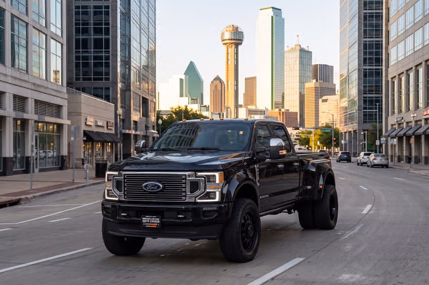 2022 Ford F-450 Super Duty Platinum Crew Cab Image 42