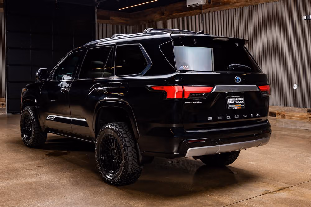 2023 Toyota Sequoia Capstone Image 8