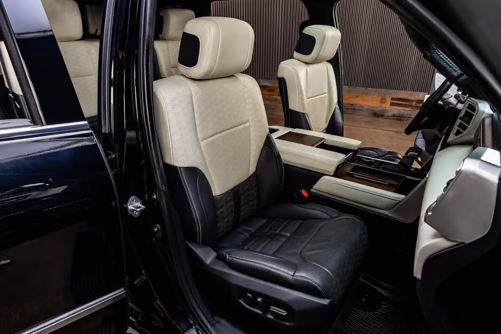 2023 Toyota Sequoia Capstone Image 32