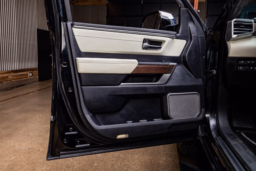 2023 Toyota Sequoia Capstone Image 38