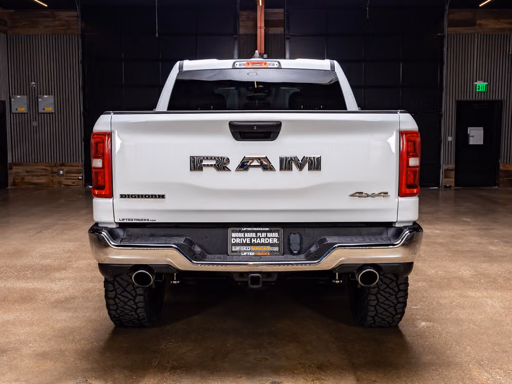 2025 Ram 1500 Big Horn Crew Cab Image 9