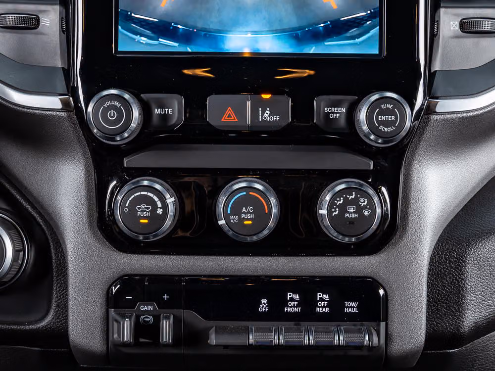 2025 Ram 1500 Big Horn Crew Cab Image 26