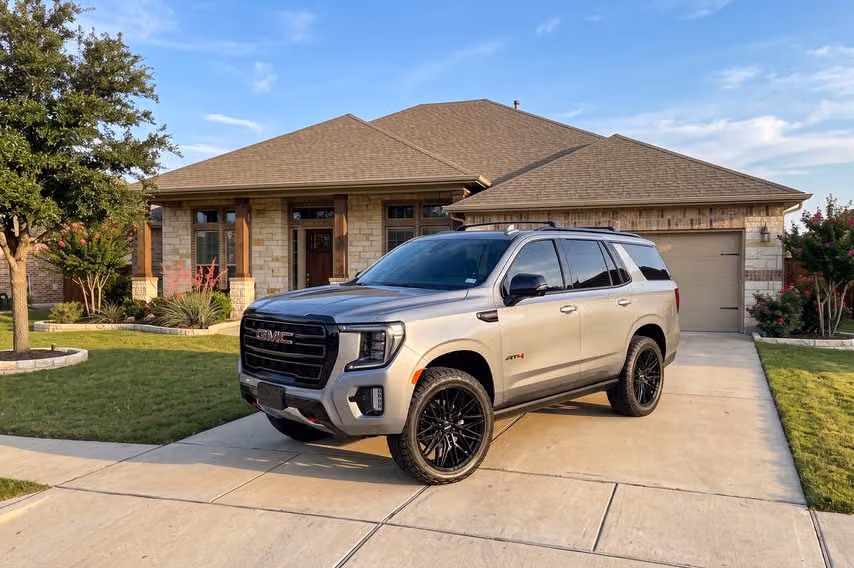 2025 GMC Yukon AT4 Ultimate Image 45
