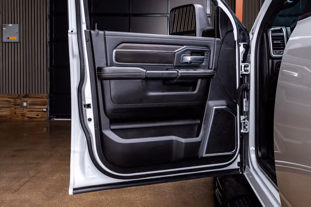 2025 Ram 3500 Laramie Mega Cab Image 34