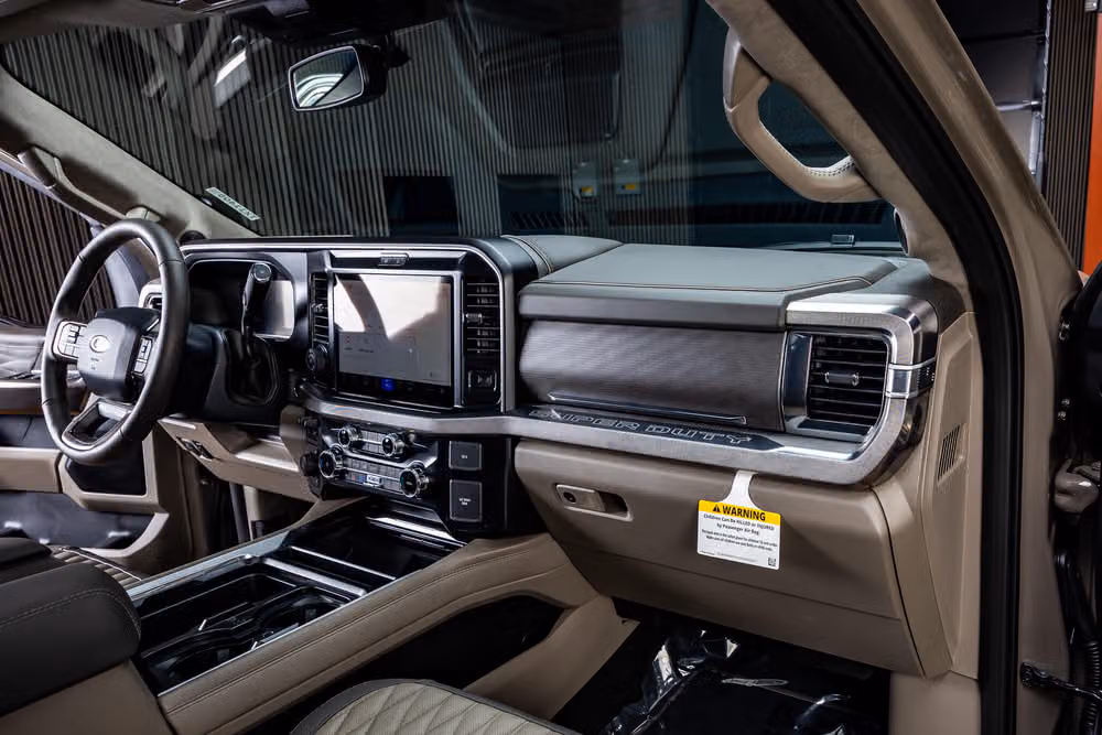 2026 Ford F-450 Super Duty Platinum Plus Crew Cab Image 15