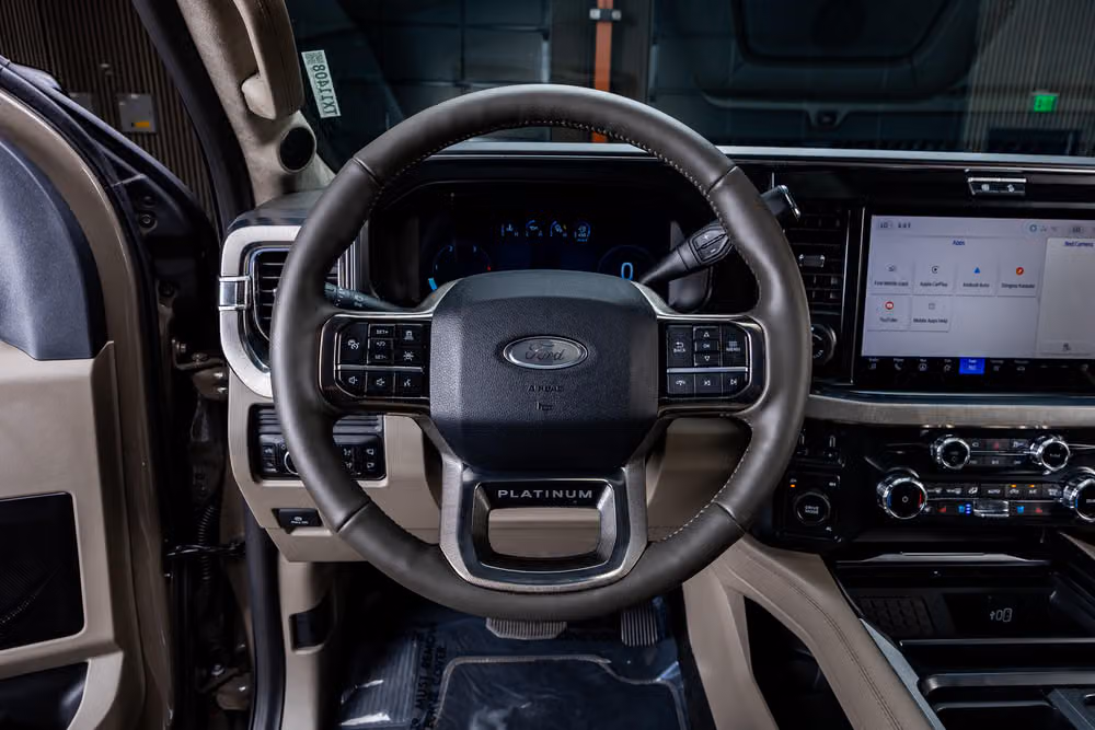 2026 Ford F-450 Super Duty Platinum Plus Crew Cab Image 16