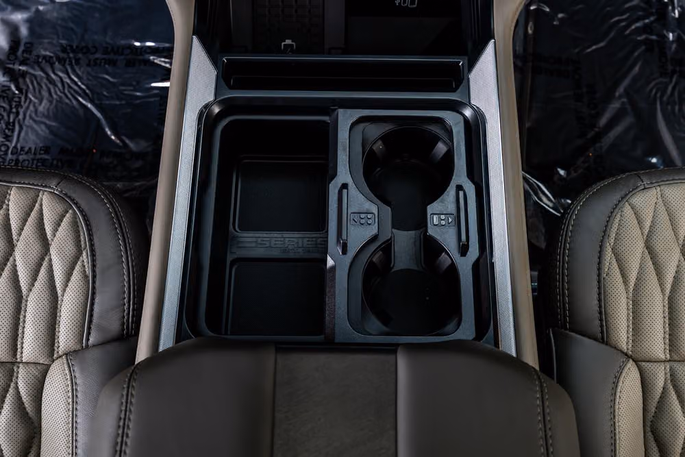 2026 Ford F-450 Super Duty Platinum Plus Crew Cab Image 26