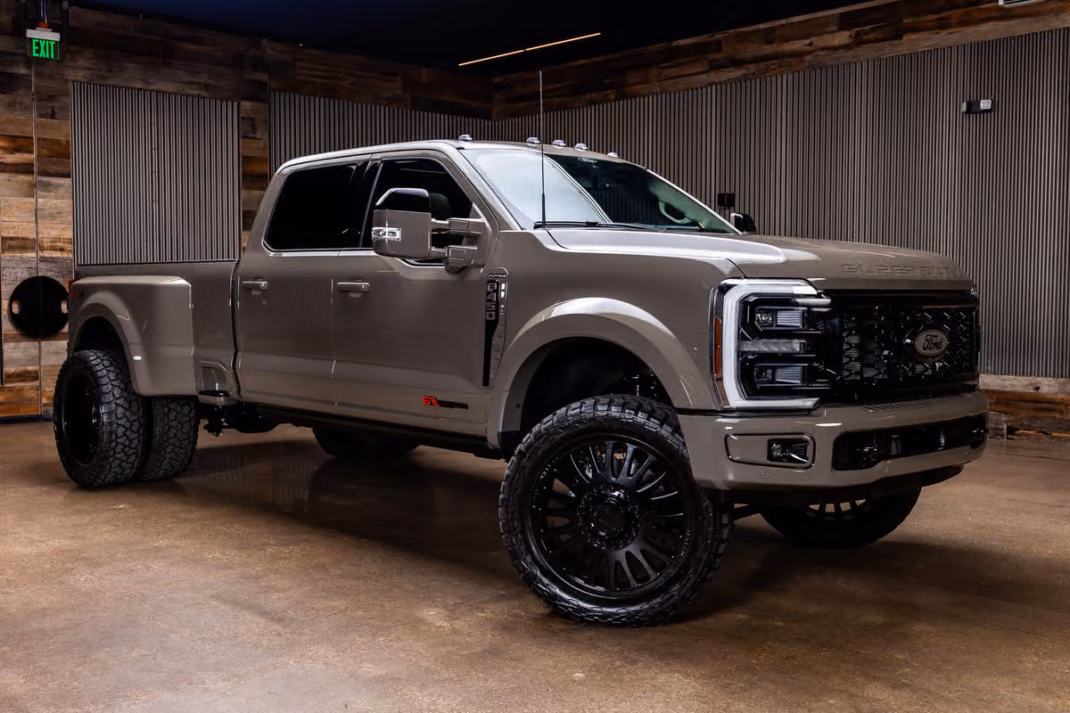 2026 Ford F-450 Super Duty Platinum Plus Crew Cab