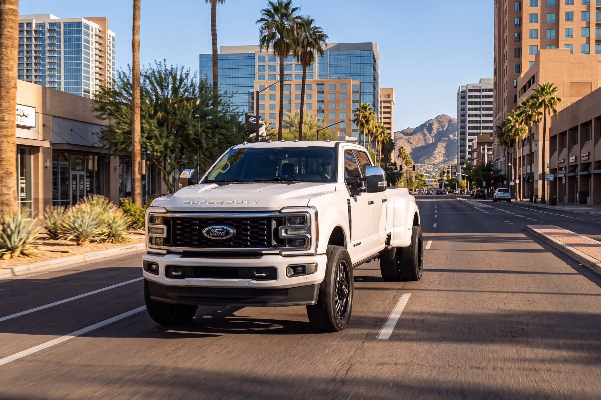 2024 Ford F-350 Super Duty Platinum Crew Cab Image 33