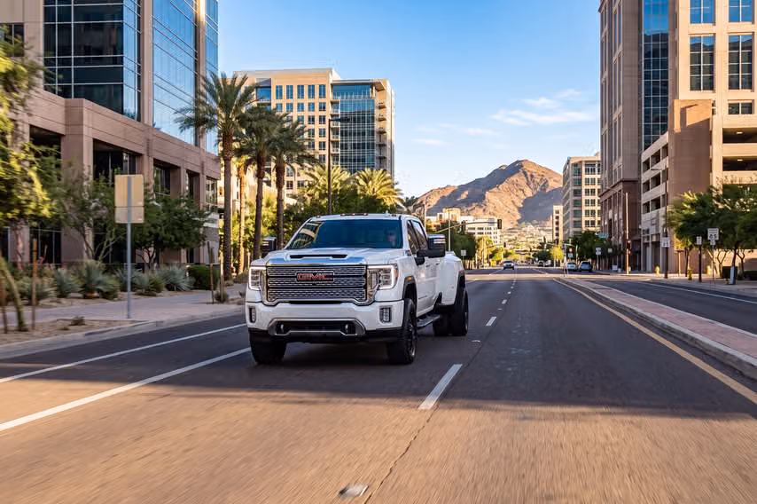 2021 GMC Sierra 3500HD Denali Crew Cab Image 34