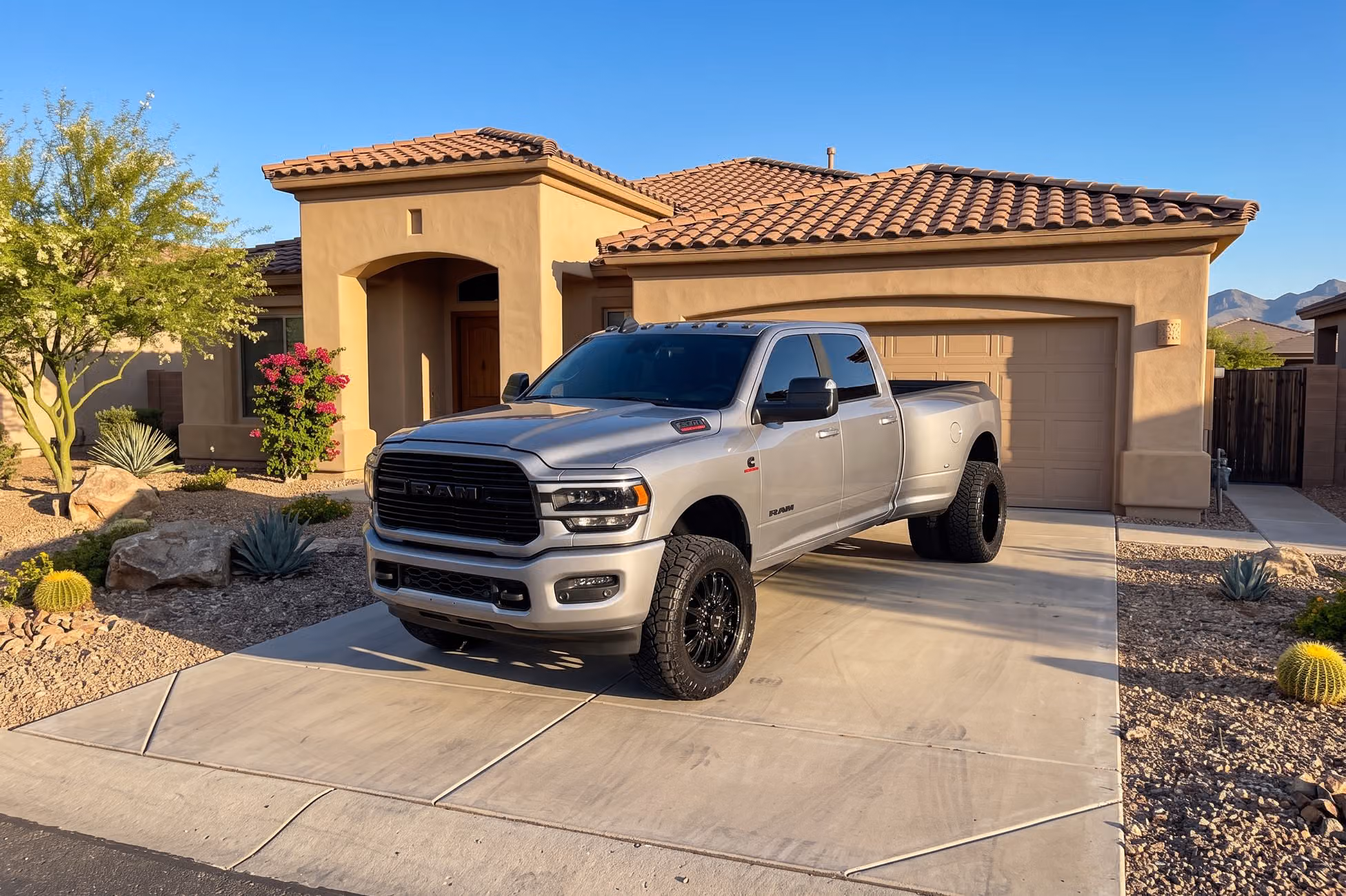 2023 Ram 3500 Laramie Crew Cab Image 33