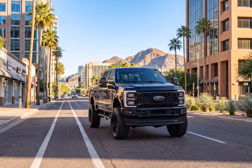 2025 Ford F-250 Super Duty Lariat Crew Cab Image 34