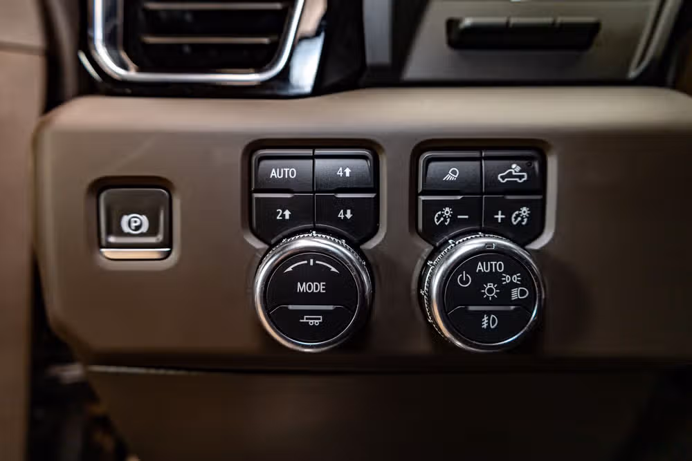 2024 GMC Sierra 3500HD Denali Reserve Crew Cab Image 19